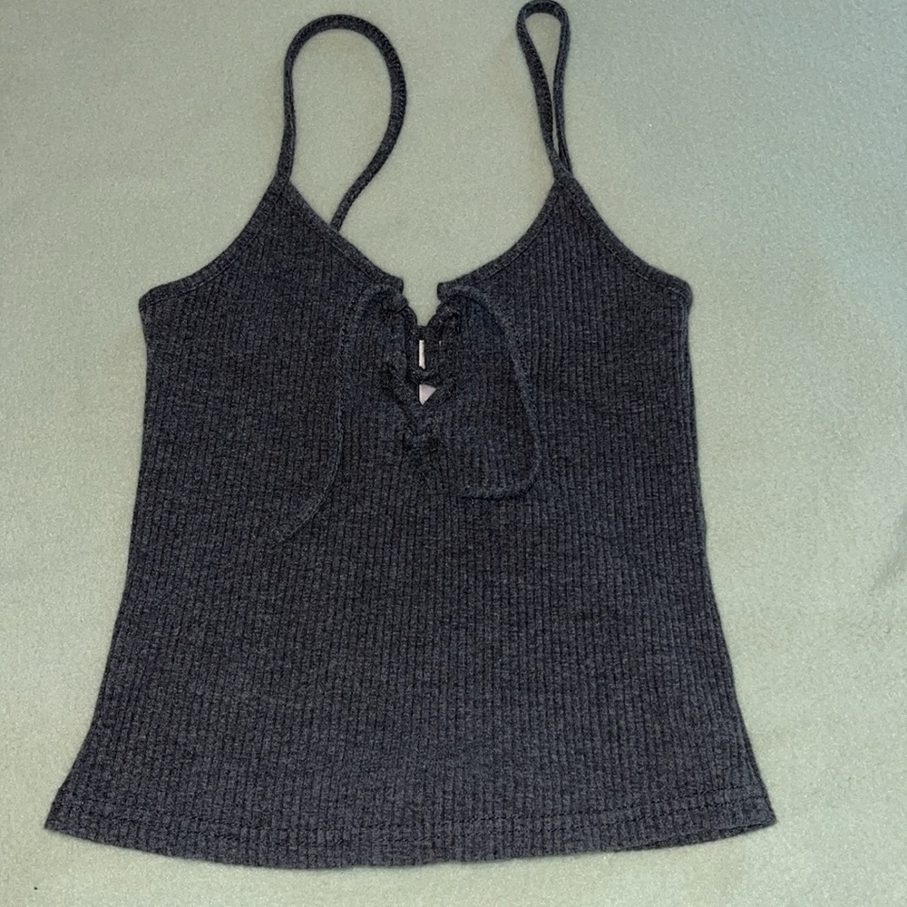 Small/Medium - Crop Top Bundle - Picture 4 of 9